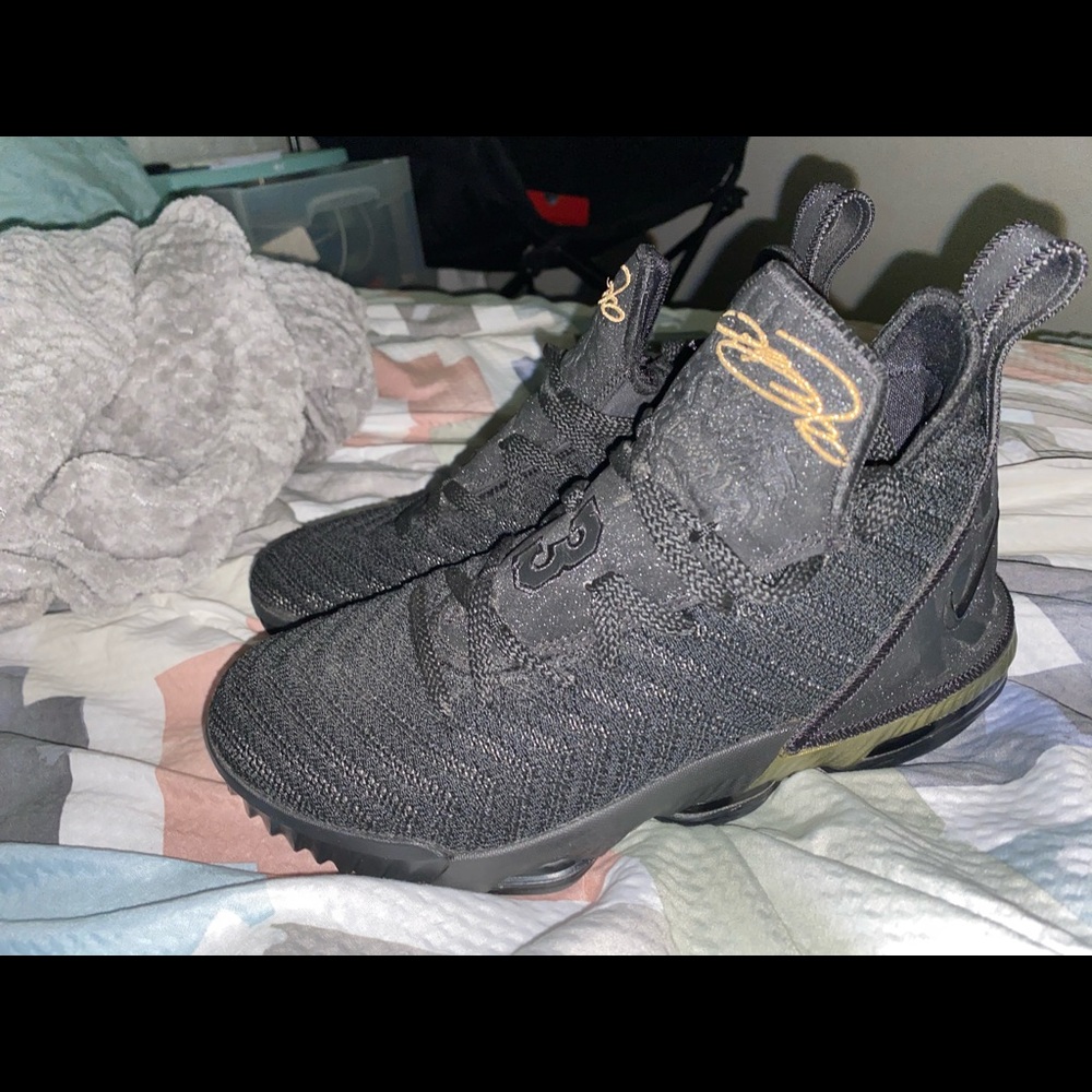 LeBron’s - Picture 2 of 4